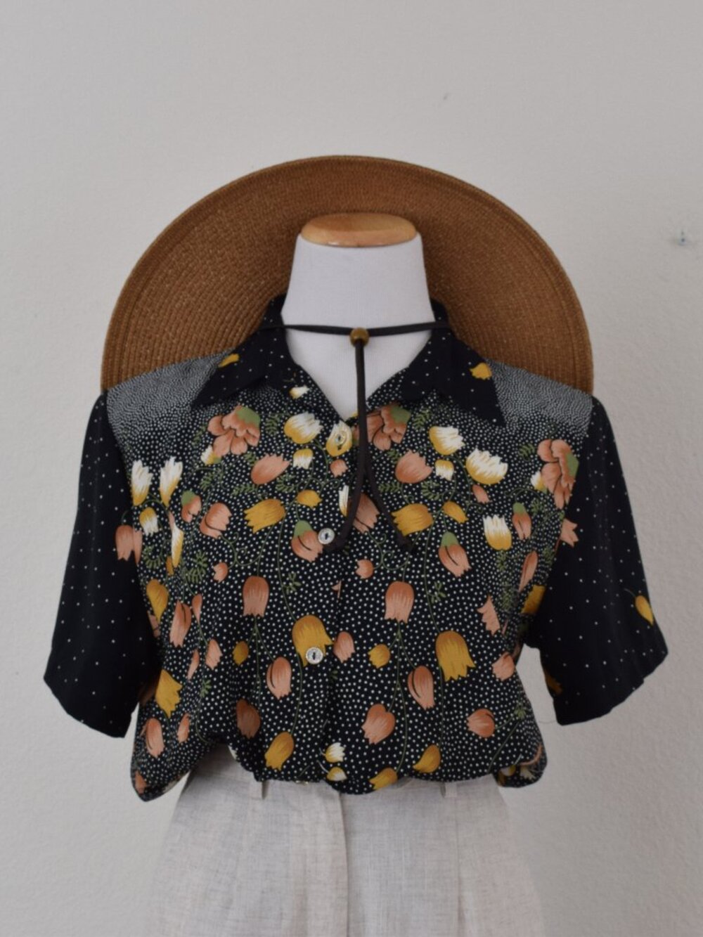 IMPERFECT Vintage 80s Floral/ Polka dot Button Blouse by Wing Ming‎ | size 11